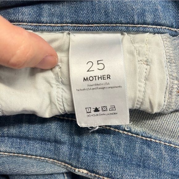 MOTHER x REVOLVE The Insider Crop Step Fray in Shake Well - Picture 12 of 15